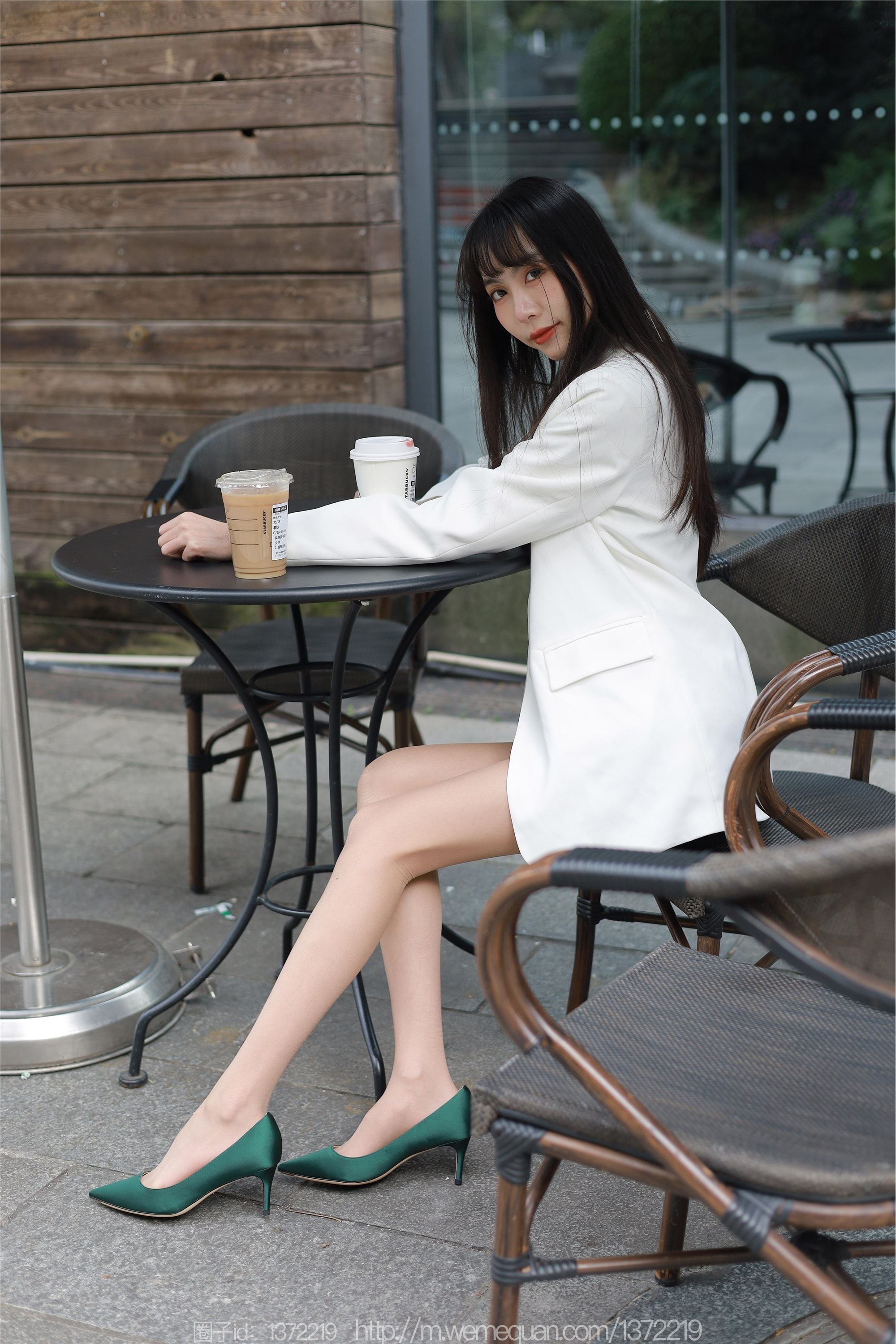 IESS异思趣向  2023.02.18 丝享家 1365 团团《街拍OL美女》